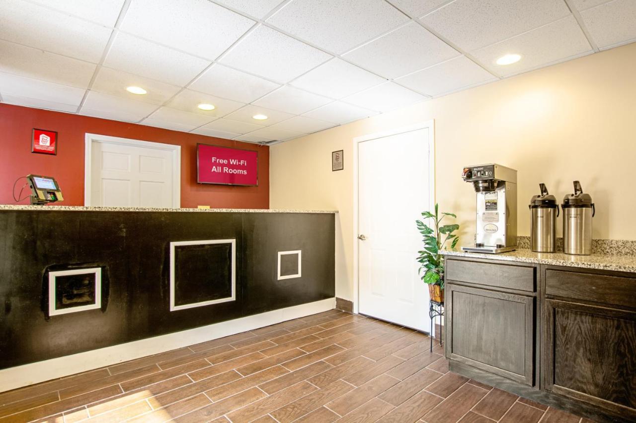 Red Roof Inn Scottsburg Εξωτερικό φωτογραφία